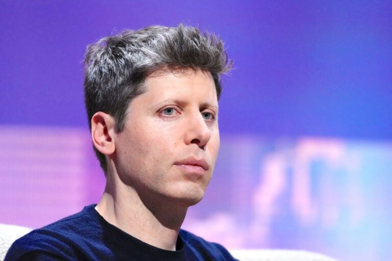 OpenAI שוקלת גיוס לפי שווי של כ-1.2 טריליון דולר לפני הנפקה
